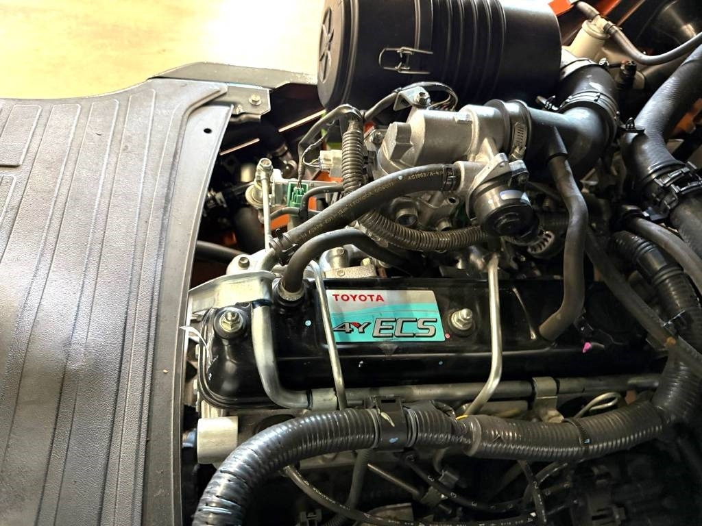 Toyota 10926 - 02-8FG15 - رافعة شوكية تعمل بالغاز: صورة 4 Toyota 10926 - 02-8FG15 - رافعة شوكية تعمل بالغاز: صورة 4