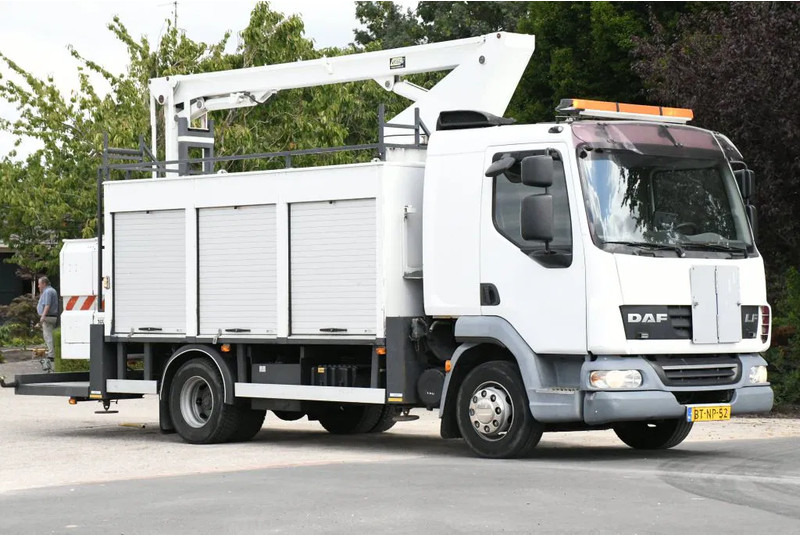 DAF LF 45.160 ARBEITSBUHNE/SKYWORKER/HOOGWERKER!!EURO4!! CUSTERS!! - شاحنة: صورة 4 DAF LF 45.160 ARBEITSBUHNE/SKYWORKER/HOOGWERKER!!EURO4!! CUSTERS!! - شاحنة: صورة 4