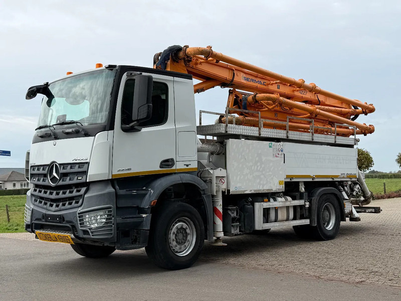 Mercedes-Benz Arocs 2236 PUMI/BETONPOMP!!BETONPUMPE 2017!!SERMAC 4Z27!! only 862 hours!! - مضخة خرسانة: صورة 4 Mercedes-Benz Arocs 2236 PUMI/BETONPOMP!!BETONPUMPE 2017!!SERMAC 4Z27!! only 862 hours!! - مضخة خرسانة: صورة 4