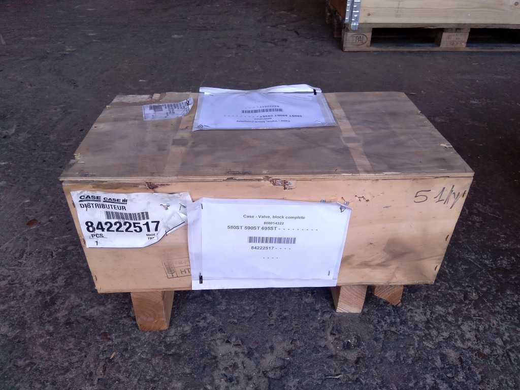 Case 84222517 - 47377730 - صمام هيدروليكي - آلات الإنشاء: صورة 3 Case 84222517 - 47377730 - صمام هيدروليكي - آلات الإنشاء: صورة 3