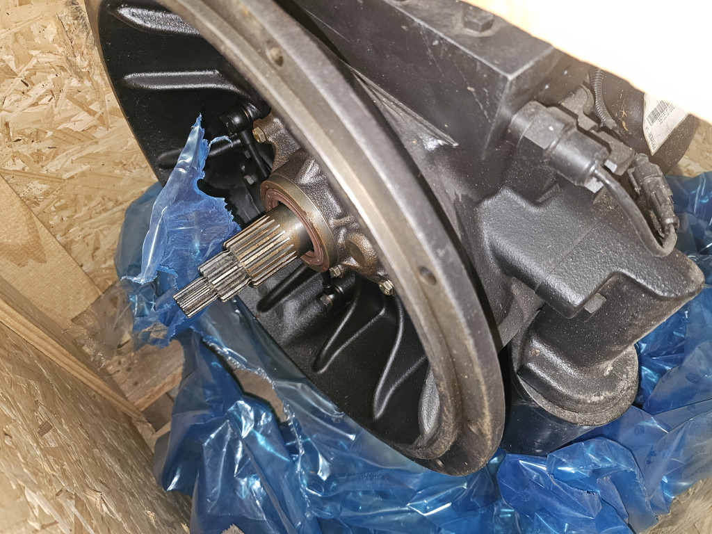 Case 84327511 - 84239309 - صندوق التروس - آلات الإنشاء: صورة 3 Case 84327511 - 84239309 - صندوق التروس - آلات الإنشاء: صورة 3