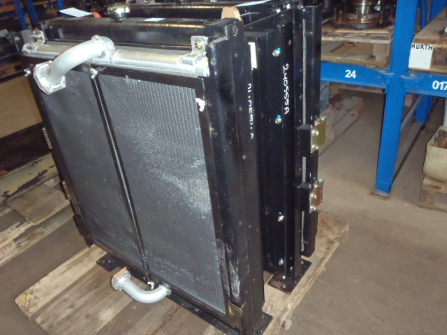 Case KRH1630 - LN00048 - مبرد هواء الشحن - آلات زراعية: صورة 1 Case KRH1630 - LN00048 - مبرد هواء الشحن - آلات زراعية: صورة 1