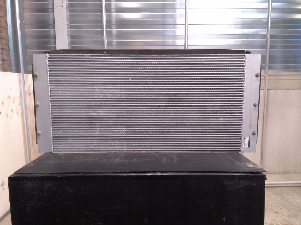 Caterpillar 3477612 - 4683847 - مبرد الزيت - آلات الإنشاء: صورة 2 Caterpillar 3477612 - 4683847 - مبرد الزيت - آلات الإنشاء: صورة 2