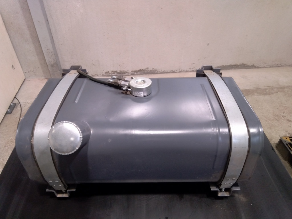 Deutz Standard - - خزان الوقود - آلات الإنشاء: صورة 4 Deutz Standard - - خزان الوقود - آلات الإنشاء: صورة 4