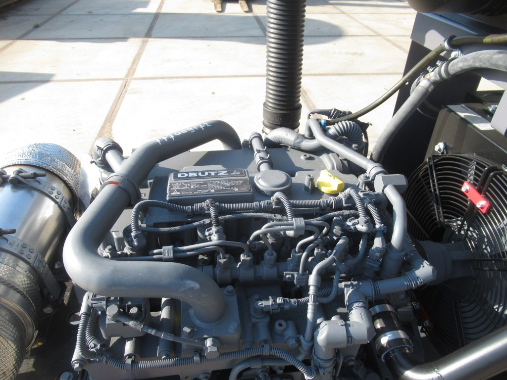 Deutz TD3.6 L4 - - محرك - آلات الإنشاء: صورة 2 Deutz TD3.6 L4 - - محرك - آلات الإنشاء: صورة 2