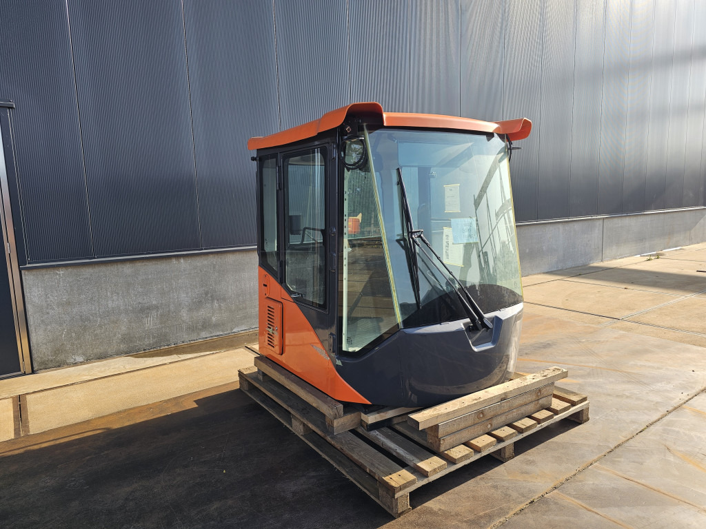 Doosan 220101-00229T - 220101-00229V - كابينة - آلات الإنشاء: صورة 3 Doosan 220101-00229T - 220101-00229V - كابينة - آلات الإنشاء: صورة 3