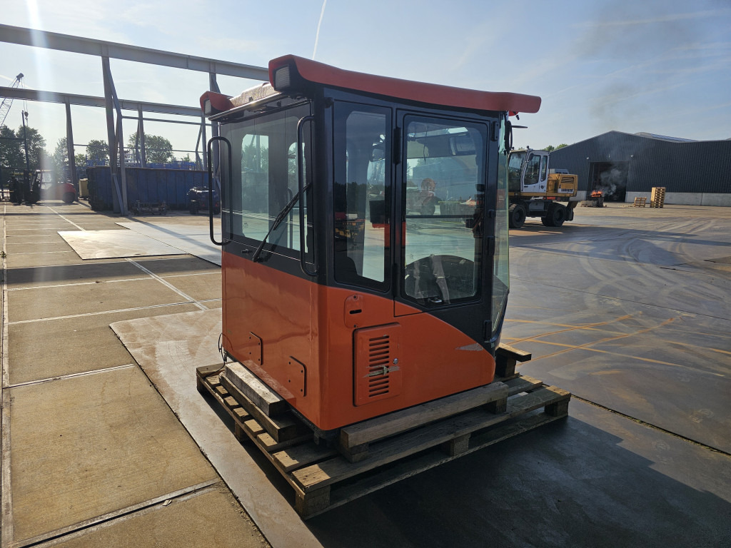 Doosan 220101-00229T - 220101-00229V - كابينة - آلات الإنشاء: صورة 4 Doosan 220101-00229T - 220101-00229V - كابينة - آلات الإنشاء: صورة 4