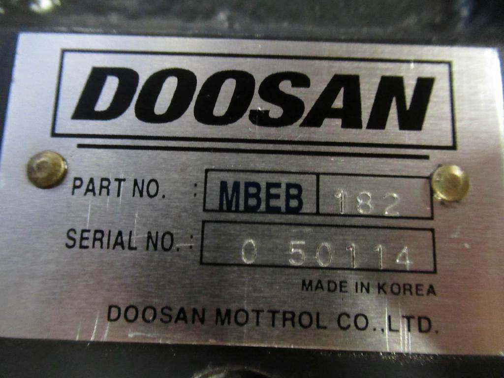 Doosan MBEB182 - - موتور هيدروليكي - آلات الإنشاء: صورة 5 Doosan MBEB182 - - موتور هيدروليكي - آلات الإنشاء: صورة 5