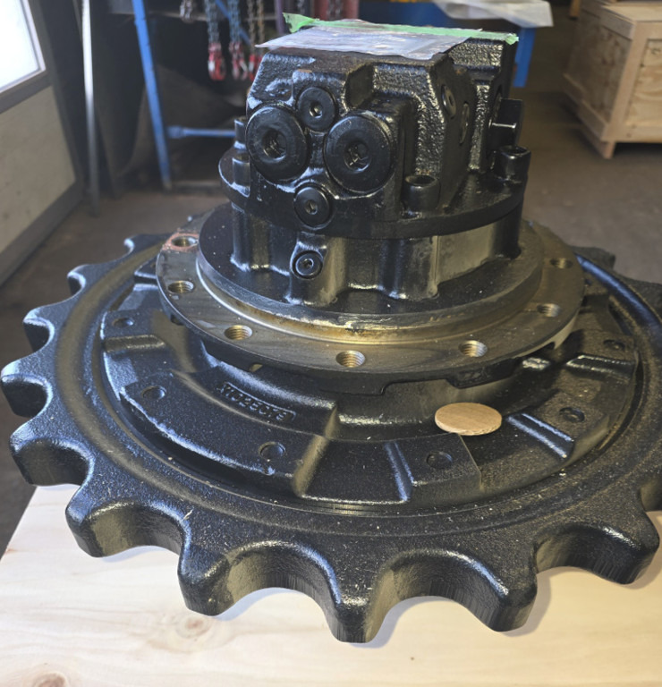 Hitachi YD60000921 - 4723150 - محرك السفر - آلات الإنشاء: صورة 4 Hitachi YD60000921 - 4723150 - محرك السفر - آلات الإنشاء: صورة 4