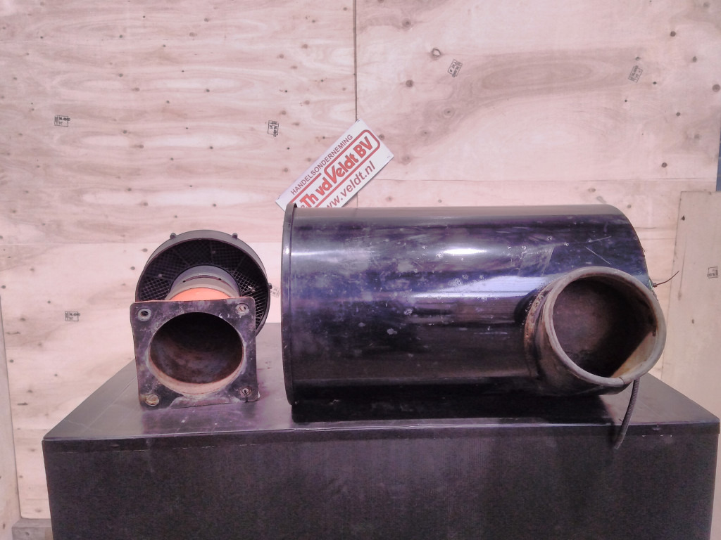 Hitachi ZX470LCH-3 - - فلتر هواء - آلات الإنشاء: صورة 3 Hitachi ZX470LCH-3 - - فلتر هواء - آلات الإنشاء: صورة 3
