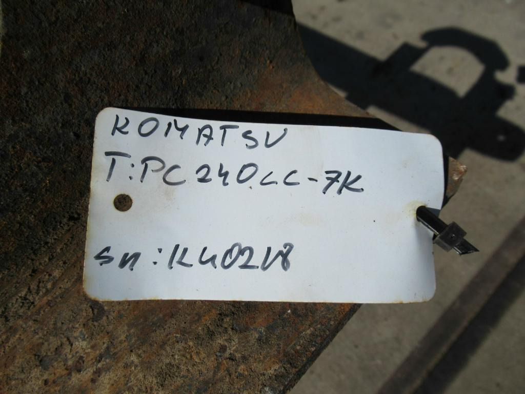 Komatsu 20Y-30-31 - جنزير حديدي - حفار زاحف: صورة 2 Komatsu 20Y-30-31 - جنزير حديدي - حفار زاحف: صورة 2