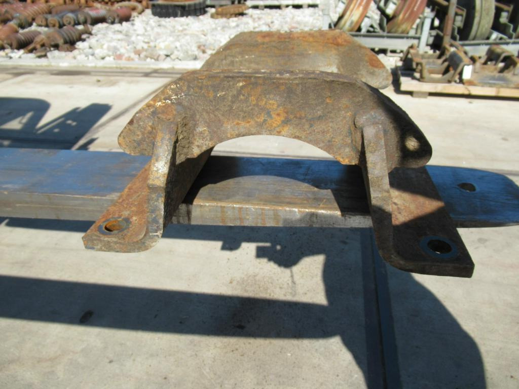 Komatsu 20Y-30-31 - جنزير حديدي - حفار زاحف: صورة 3 Komatsu 20Y-30-31 - جنزير حديدي - حفار زاحف: صورة 3