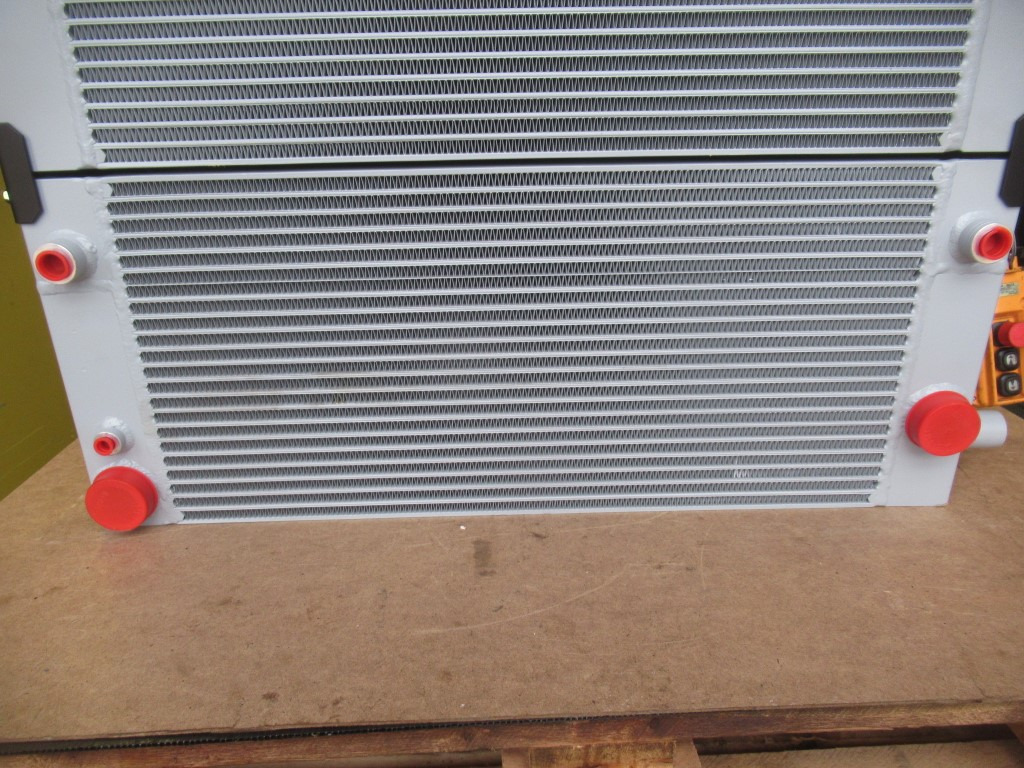 New Holland 2928821 - نظام التبريد - آلات زراعية: صورة 5 New Holland 2928821 - نظام التبريد - آلات زراعية: صورة 5