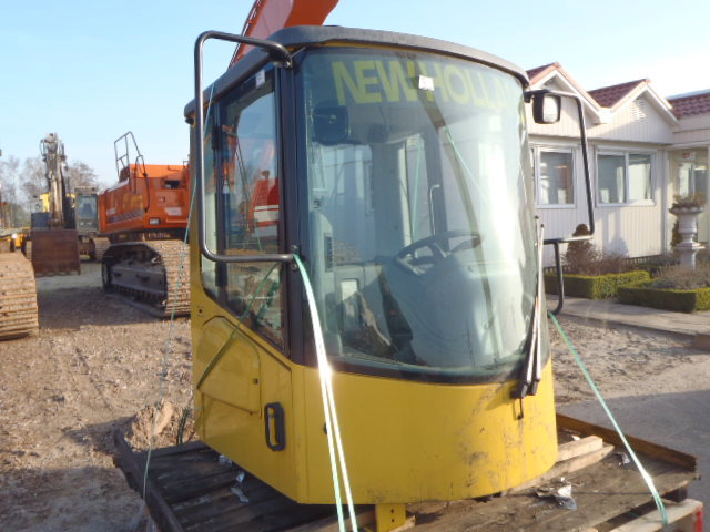 New Holland LW - - كابينة - آلات الإنشاء: صورة 2 New Holland LW - - كابينة - آلات الإنشاء: صورة 2