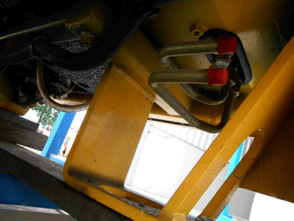 New Holland LW - - كابينة - آلات الإنشاء: صورة 5 New Holland LW - - كابينة - آلات الإنشاء: صورة 5