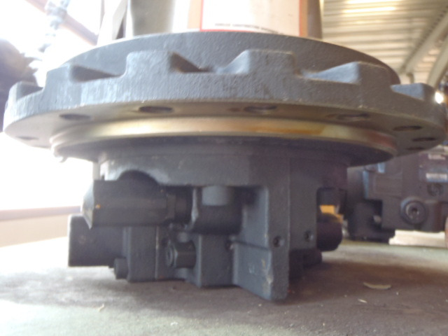 New Holland YY15V00007F2 - موتور هيدروليكي - آلات الإنشاء: صورة 2 New Holland YY15V00007F2 - موتور هيدروليكي - آلات الإنشاء: صورة 2