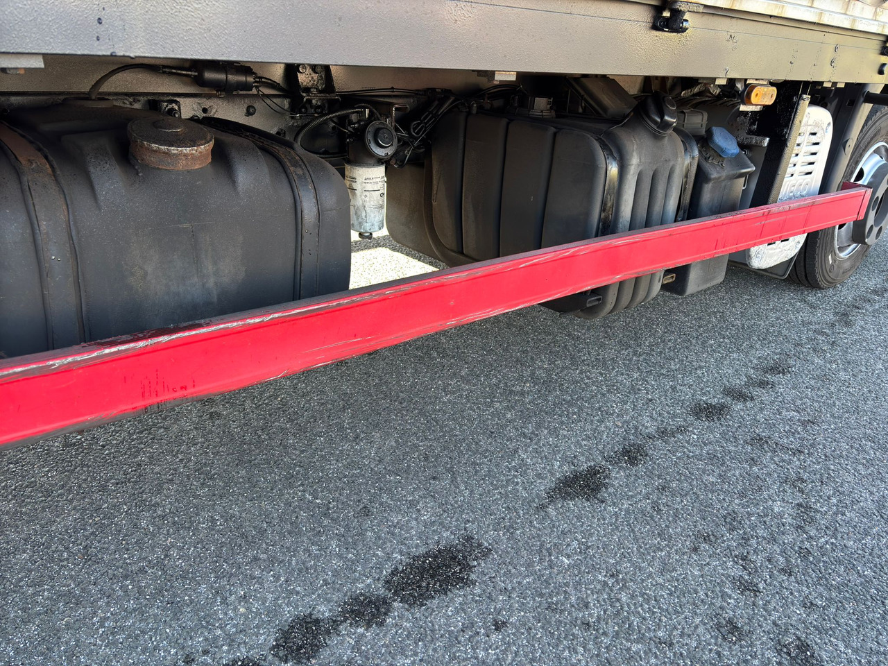 IVECO EuroCargo 160 ML75E16 - شاحنة ذات ستائر جانبية: صورة 5 IVECO EuroCargo 160 ML75E16 - شاحنة ذات ستائر جانبية: صورة 5