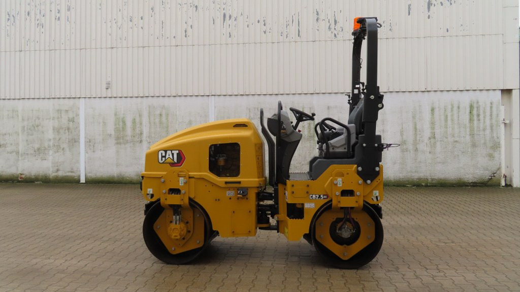 Caterpillar CB 2.5 GC - رَصَّاص الطرق: صورة 5 Caterpillar CB 2.5 GC - رَصَّاص الطرق: صورة 5