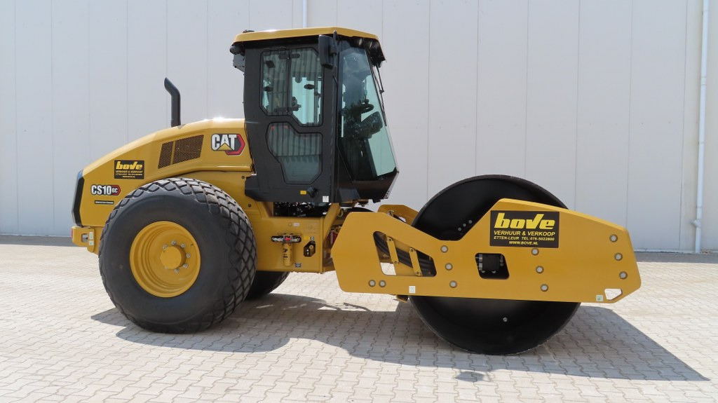 Caterpillar CS10GC - ضاغطة التربة: صورة 1 Caterpillar CS10GC - ضاغطة التربة: صورة 1