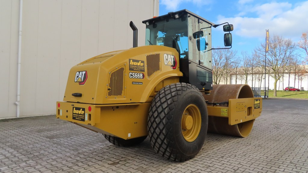 Caterpillar CS66B - ضاغطة التربة: صورة 2 Caterpillar CS66B - ضاغطة التربة: صورة 2