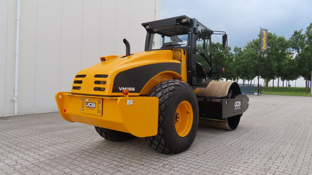 JCB VM166D - ضاغطة التربة: صورة 2 JCB VM166D - ضاغطة التربة: صورة 2