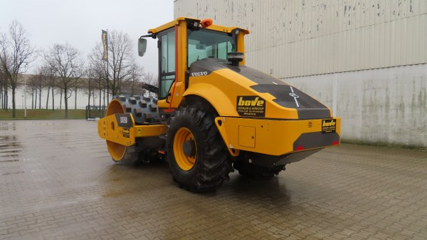 Volvo SD 135 B - ضاغطة التربة: صورة 4 Volvo SD 135 B - ضاغطة التربة: صورة 4