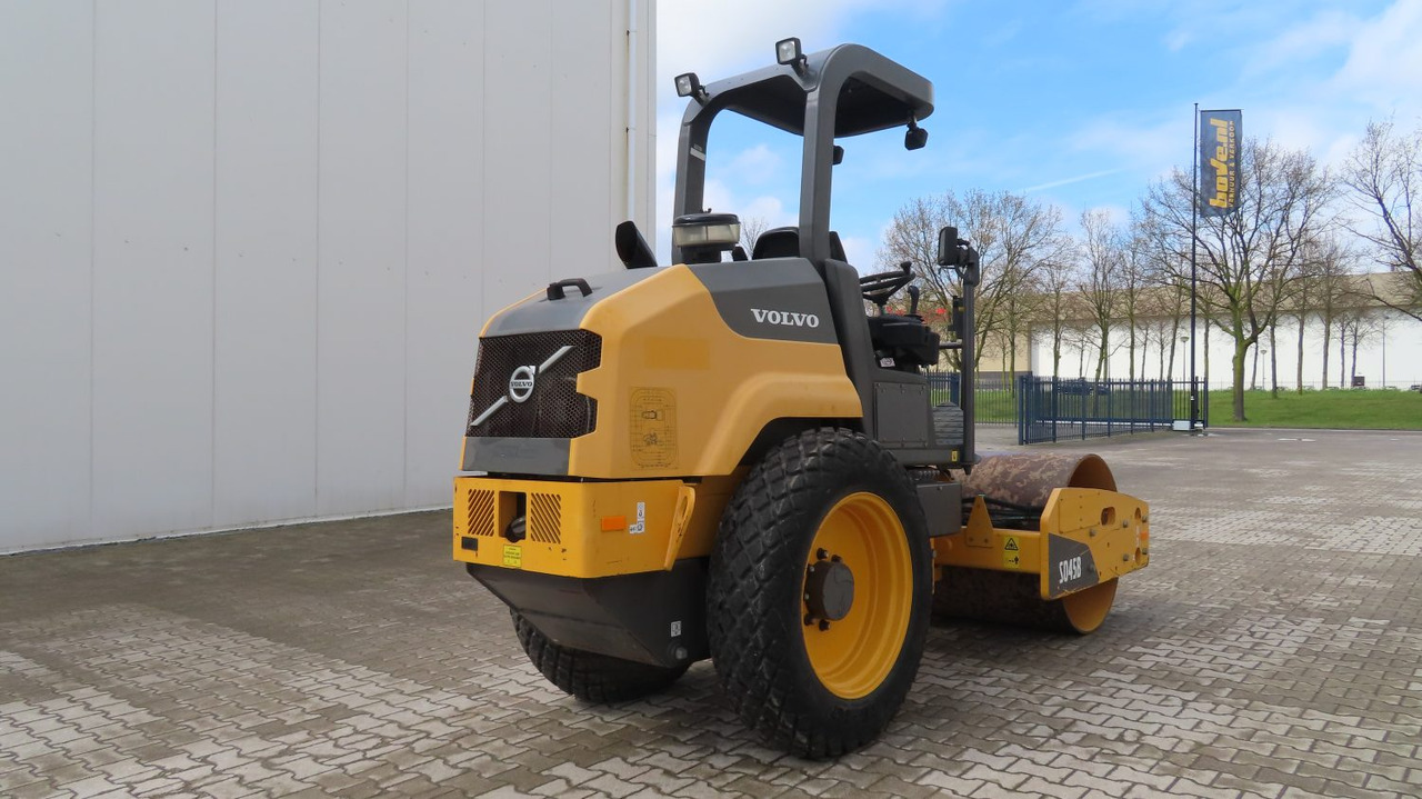 Volvo SD 45 B - ضاغطة التربة: صورة 2 Volvo SD 45 B - ضاغطة التربة: صورة 2