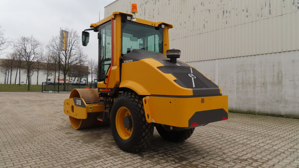 Volvo SD 75 B - ضاغطة التربة: صورة 4 Volvo SD 75 B - ضاغطة التربة: صورة 4