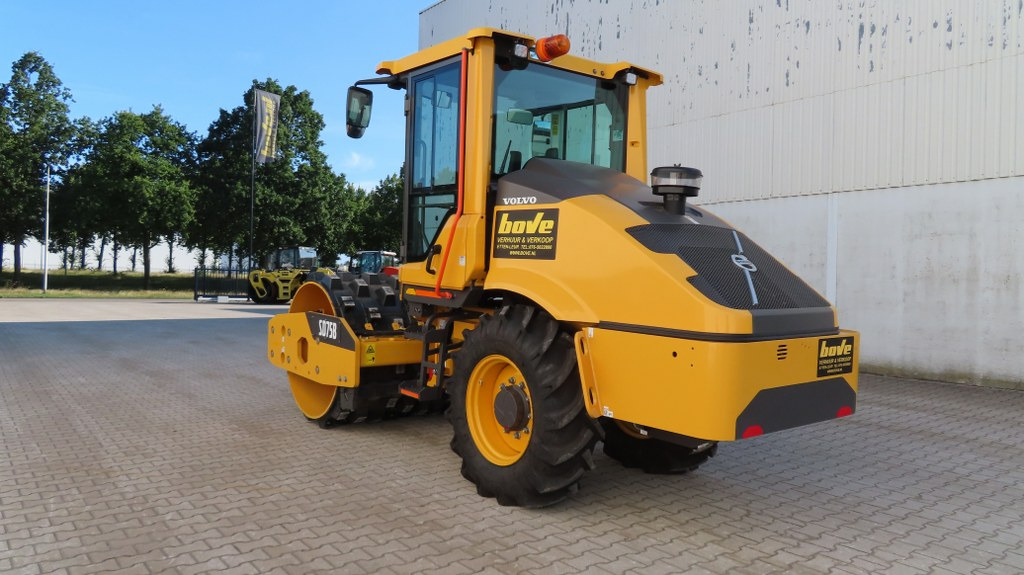 Volvo SD 75 B - ضاغطة التربة: صورة 4 Volvo SD 75 B - ضاغطة التربة: صورة 4