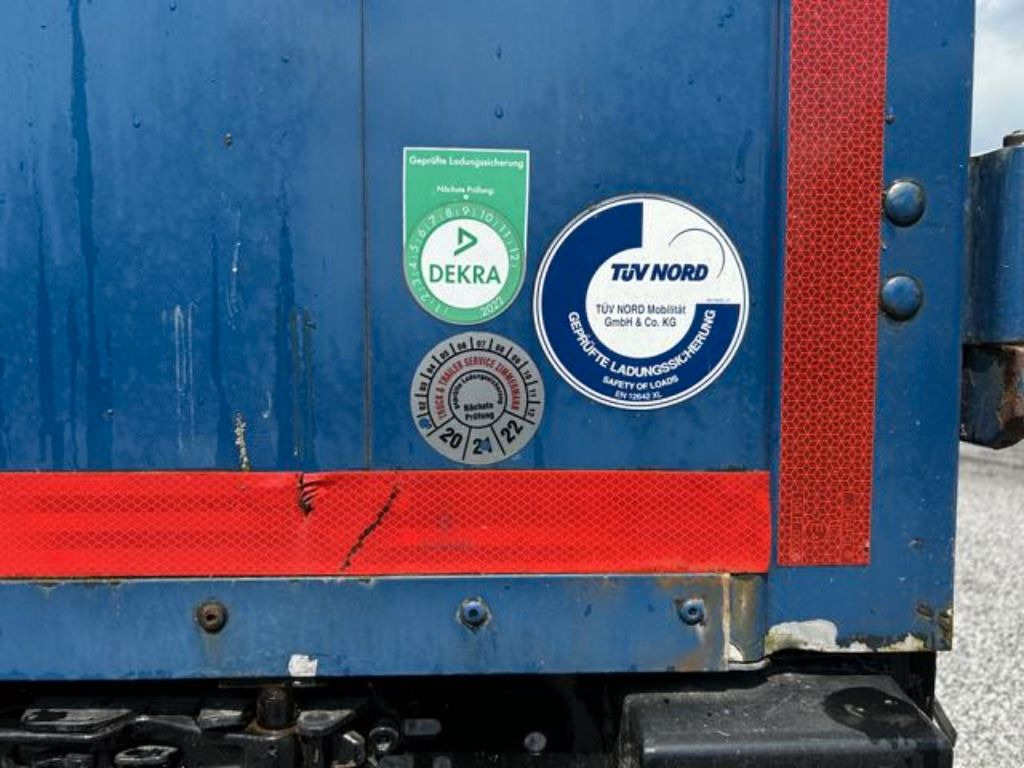 حاوية ذات ستائر جانبية Kögel Heck mit Portaltüren: صورة 8 حاوية ذات ستائر جانبية Kögel Heck mit Portaltüren: صورة 8