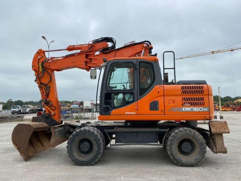 Doosan DX160 - حفار ذو عجلات: صورة 2 Doosan DX160 - حفار ذو عجلات: صورة 2