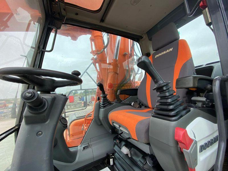 Doosan DX160 - حفار ذو عجلات: صورة 5 Doosan DX160 - حفار ذو عجلات: صورة 5
