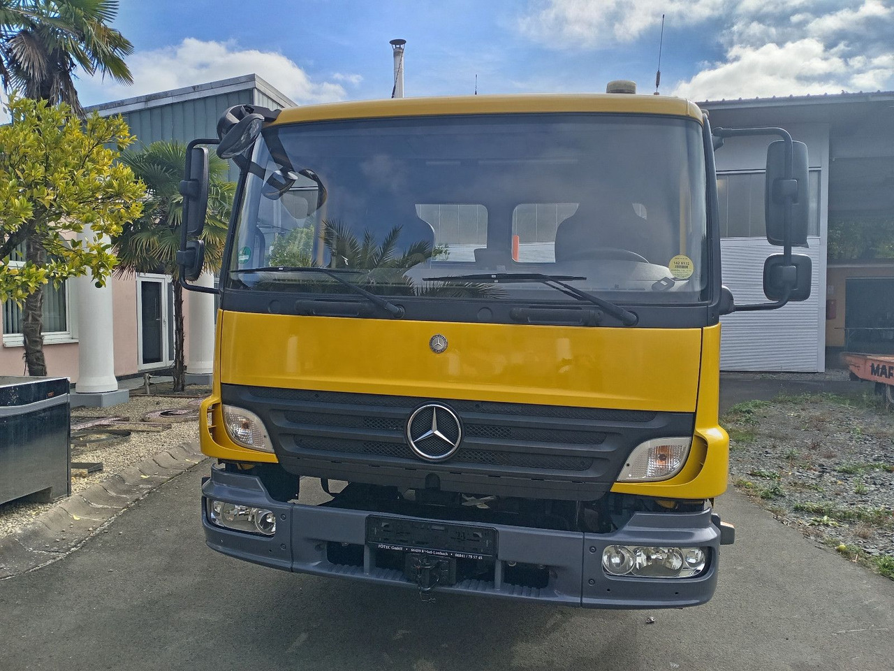 Mercedes-Benz Kamag Wiesel / WBH25 / KB3793 / mit Ganrantie - ناقلة حاويات/ شاحنة حاويات: صورة 1 Mercedes-Benz Kamag Wiesel / WBH25 / KB3793 / mit Ganrantie - ناقلة حاويات/ شاحنة حاويات: صورة 1