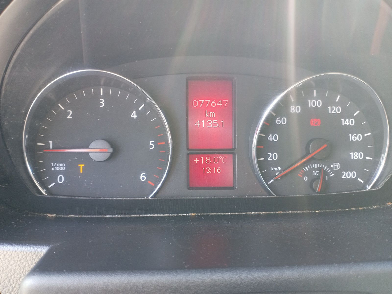 Volkswagen Crafter 50 Koffer 2.0 TDI LR 120 kW Diesel - شاحنة بصندوق مغلق: صورة 4 Volkswagen Crafter 50 Koffer 2.0 TDI LR 120 kW Diesel - شاحنة بصندوق مغلق: صورة 4