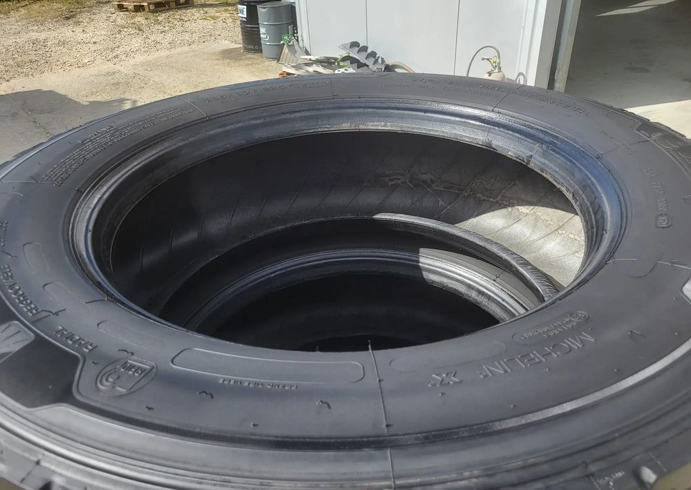 Opony michelin 295/60R22,5 X Line - إطارات - شاحنة: صورة 5 Opony michelin 295/60R22,5 X Line - إطارات - شاحنة: صورة 5