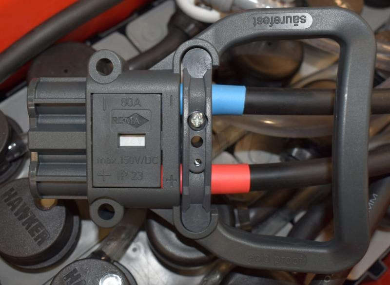 GRUMA 24 Volt 2 PzS 230 Ah - بطارية: صورة 4 GRUMA 24 Volt 2 PzS 230 Ah - بطارية: صورة 4