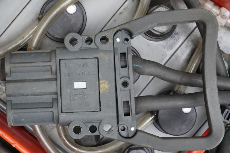 GRUMA 24 Volt 3 PzS 375 Ah - بطارية: صورة 4 GRUMA 24 Volt 3 PzS 375 Ah - بطارية: صورة 4