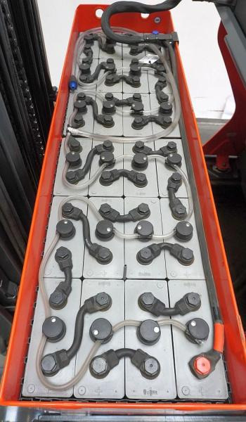 Linde R 14 1120-00 - رافعة شوكية للوصول للأماكن الضيقة: صورة 5 Linde R 14 1120-00 - رافعة شوكية للوصول للأماكن الضيقة: صورة 5