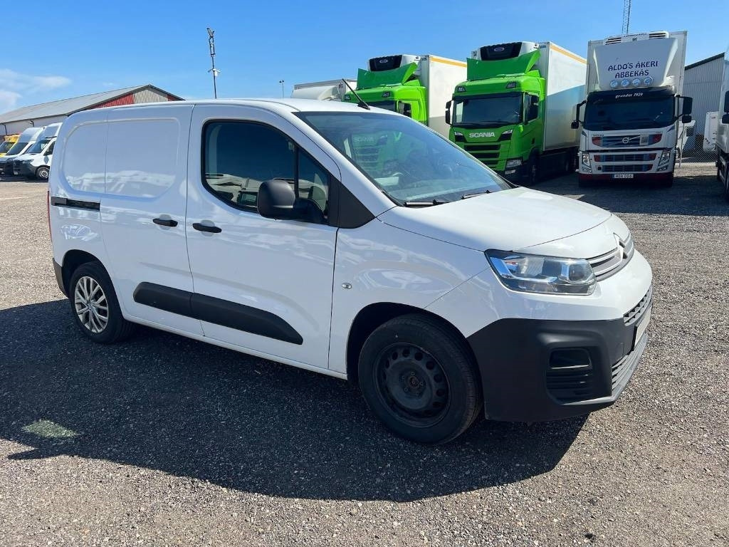 Citroën Berlingo serie 5445 - فان المدمجة: صورة 2 Citroën Berlingo serie 5445 - فان المدمجة: صورة 2