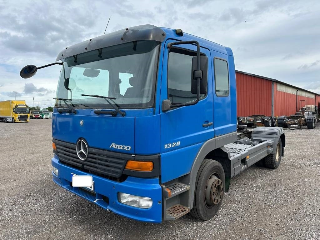 Mercedes-Benz 1328 LS 4X2 serie 1277 - مقطورة السحب: صورة 1 Mercedes-Benz 1328 LS 4X2 serie 1277 - مقطورة السحب: صورة 1