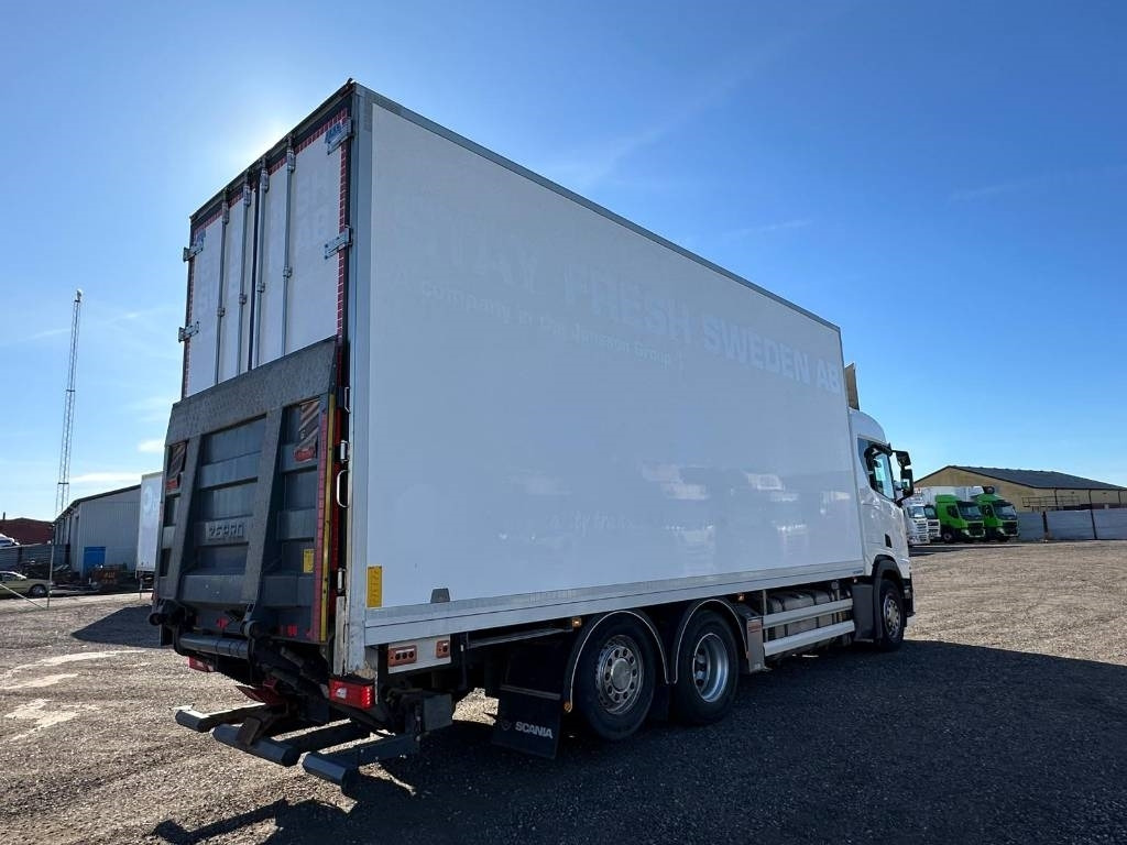 Scania R500B6X2*4NB serie 5087 - شاحنة ذات مبرد: صورة 2 Scania R500B6X2*4NB serie 5087 - شاحنة ذات مبرد: صورة 2
