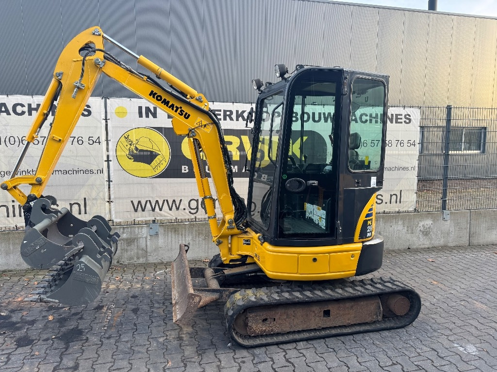 Komatsu PC 26 MR-3 - حفار صغير: صورة 1 Komatsu PC 26 MR-3 - حفار صغير: صورة 1