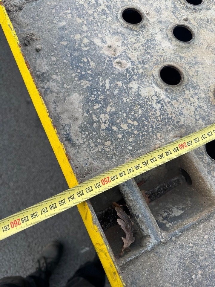 شاحنة صندوقية Scania P 340: صورة 16