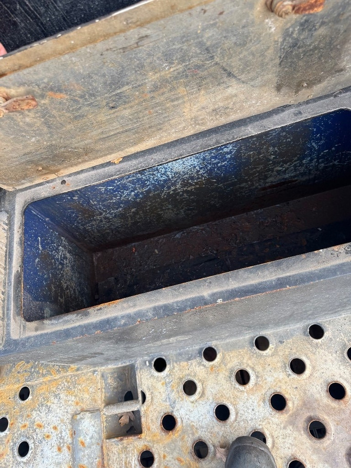 شاحنة صندوقية Scania P 340: صورة 20