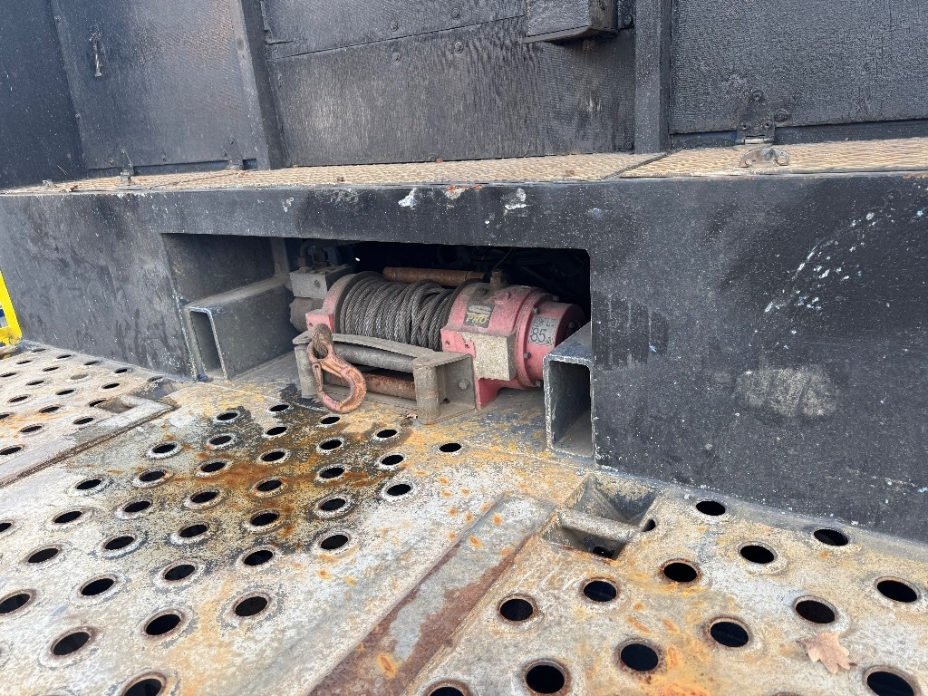 شاحنة صندوقية Scania P 340: صورة 13