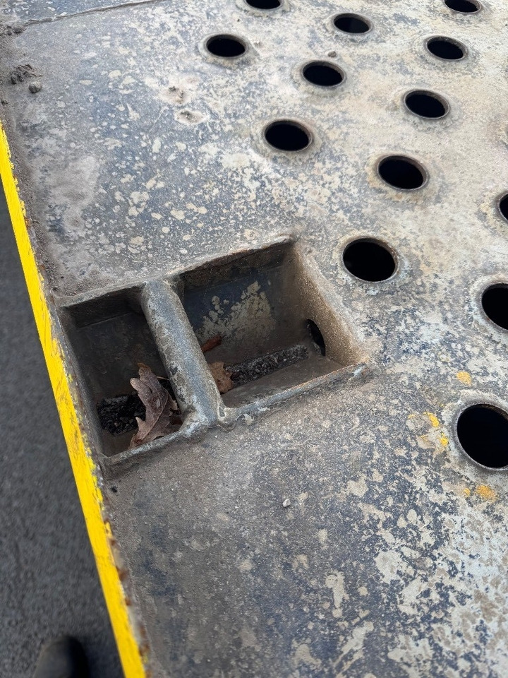 شاحنة صندوقية Scania P 340: صورة 14