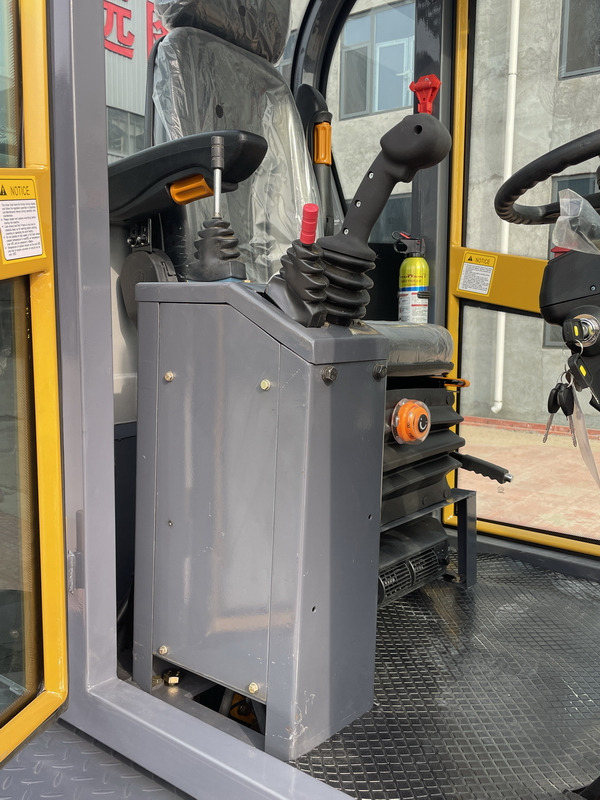 Qingdao Promising CE Telescopic Loader ZL15 - جرافة ذات عجلات تلسكوبية: صورة 3 Qingdao Promising CE Telescopic Loader ZL15 - جرافة ذات عجلات تلسكوبية: صورة 3