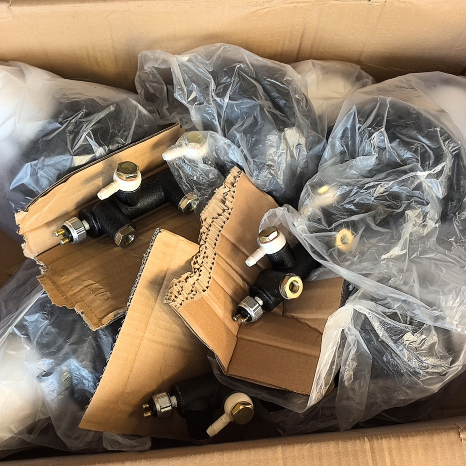 Qingdao Promising Vacuum brake booster brake master cylinder assembly for China Loader - اسطوانة الفرامل - اللودر بعجل: صورة 2 Qingdao Promising Vacuum brake booster brake master cylinder assembly for China Loader - اسطوانة الفرامل - اللودر بعجل: صورة 2