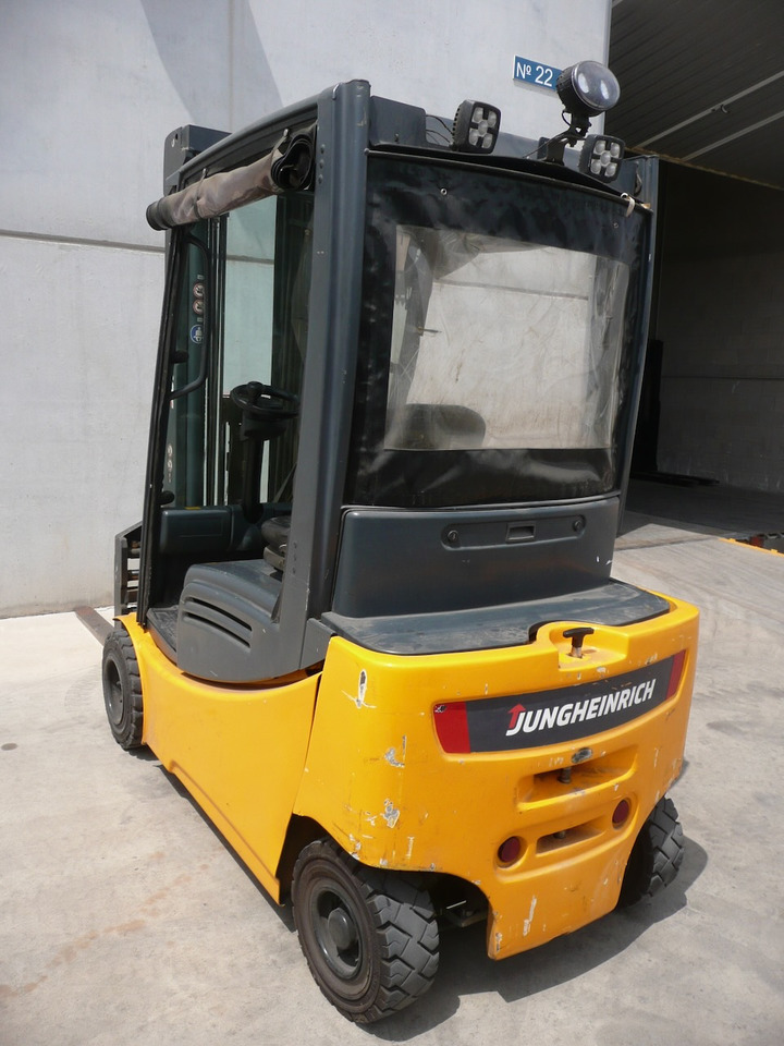 Jungheinrich EFG 320 500 DZ - رافعة شوكية كهربائية: صورة 2 Jungheinrich EFG 320 500 DZ - رافعة شوكية كهربائية: صورة 2