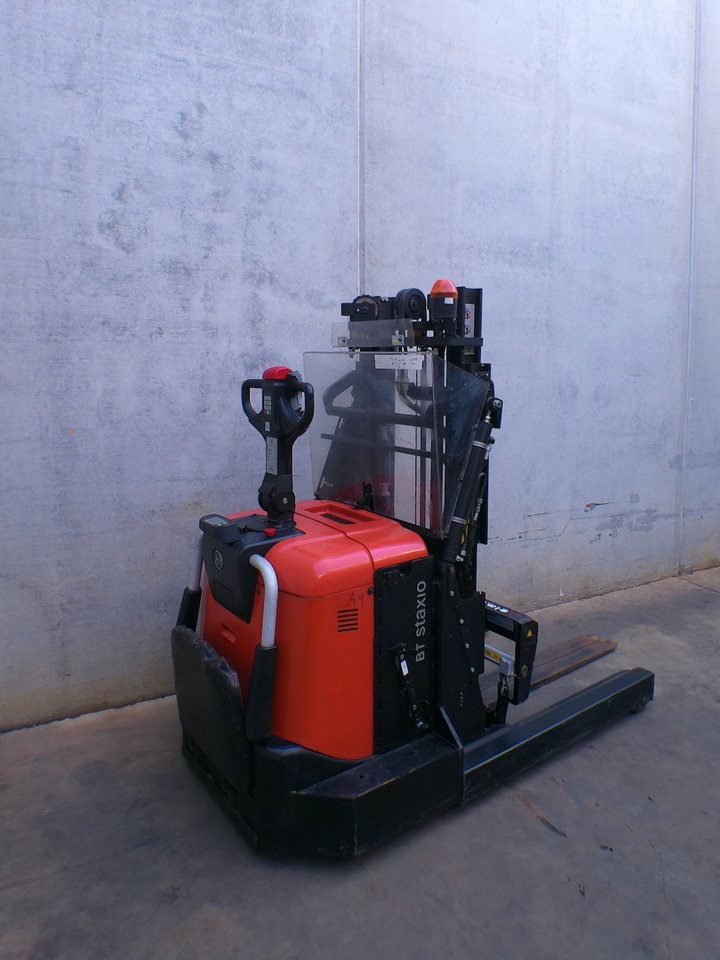 Toyota SPE 120 XR - آلة تكديس: صورة 3 Toyota SPE 120 XR - آلة تكديس: صورة 3